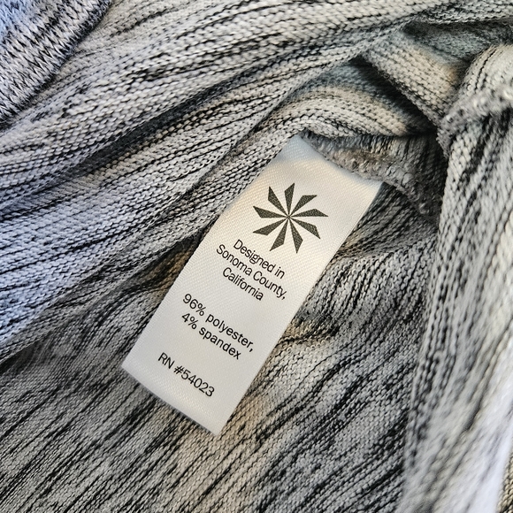 Women’s Athleta Heathered Gray Downplay Mini Skirt Athletic Medium - Picture 4 of 5